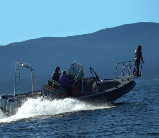 Boat for Scientists, research teams, and the global marine science world